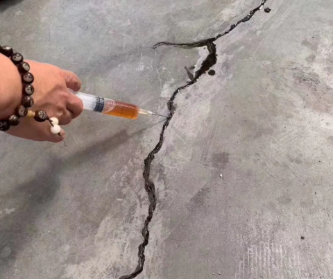 香河混凝土裂缝修补技术详解​